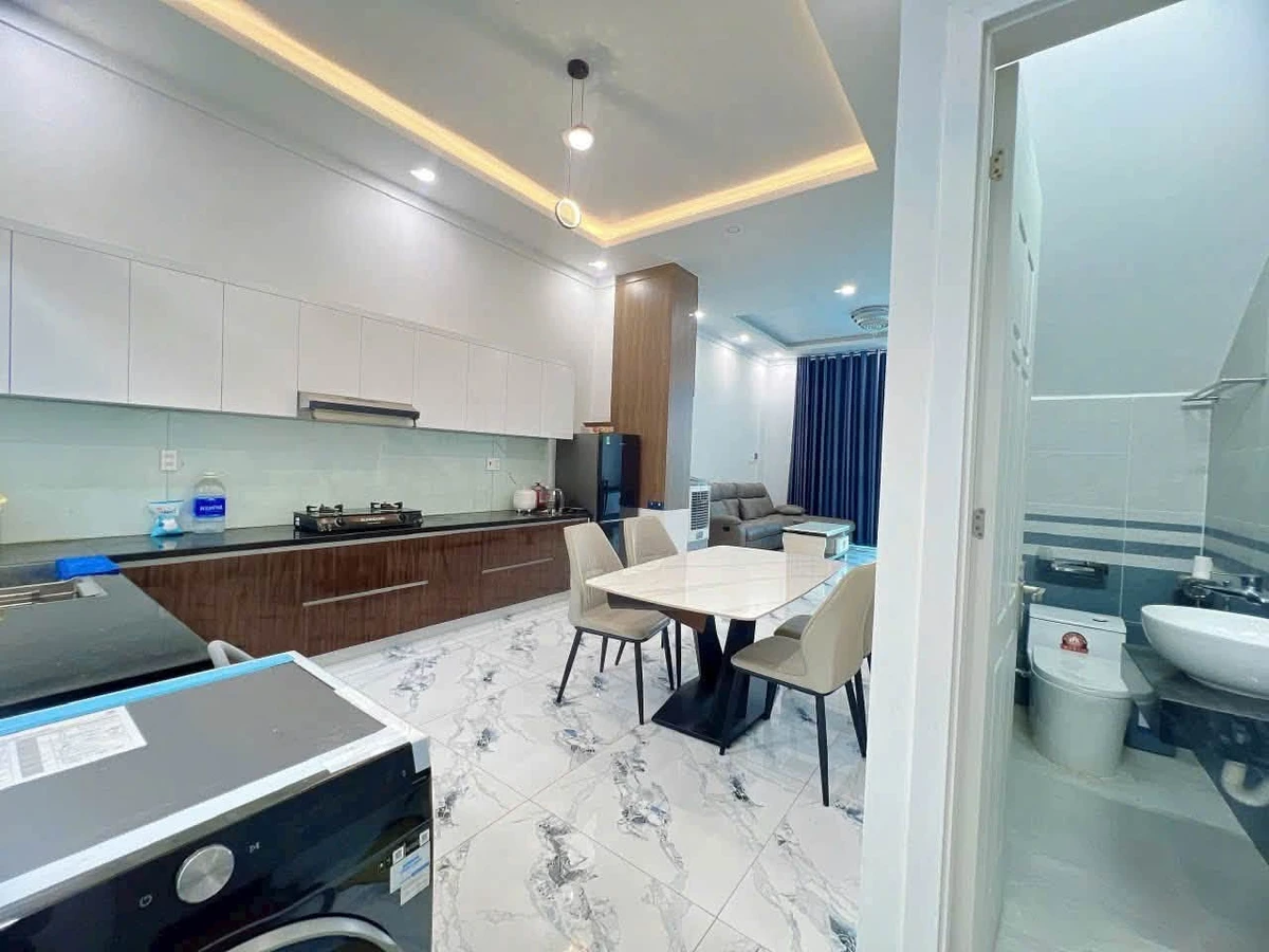 Bán nhà 2 lầu hiện đại 87.5m² view công viên Đồng Xoài - Ảnh thu nhỏ 2