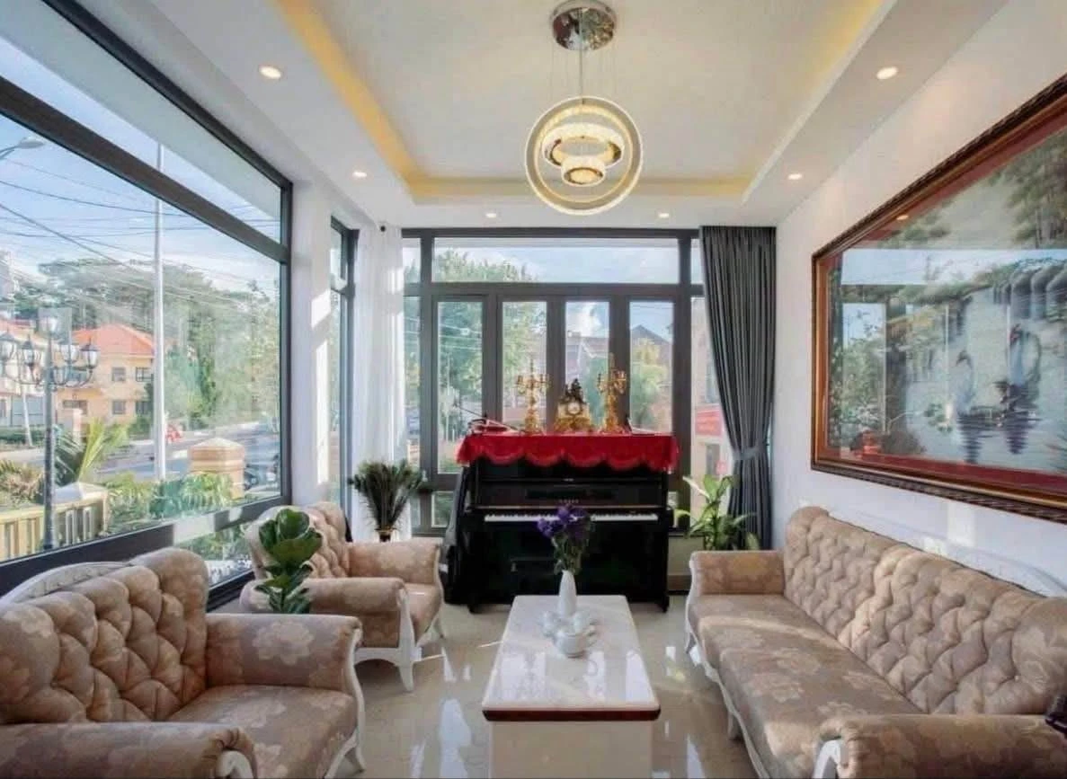 Bán villa mặt tiền 296m² Đà Lạt, 38 tỷ - Ảnh thu nhỏ 3