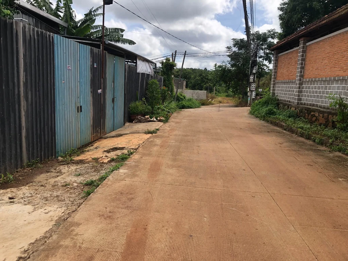 Bán đất 5x20m hẻm 327 Y Moal, Buôn Ma Thuột, giá 650 triệu - Ảnh thu nhỏ 2