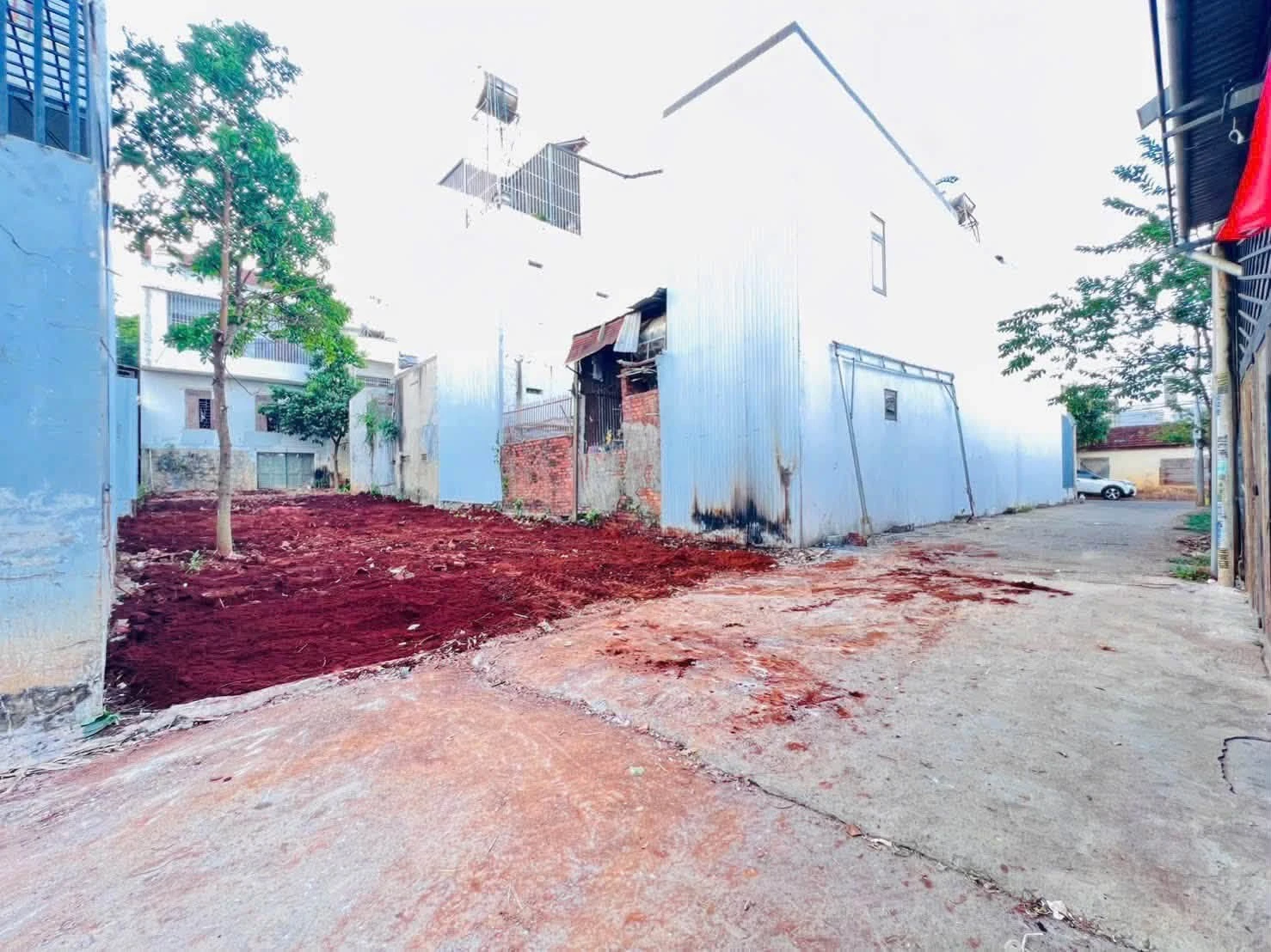 Bán đất 8x29m hẻm ô tô rộng, 2 mặt tiền, Nguyễn Chí Thanh, Phường Tân An - Ảnh 1