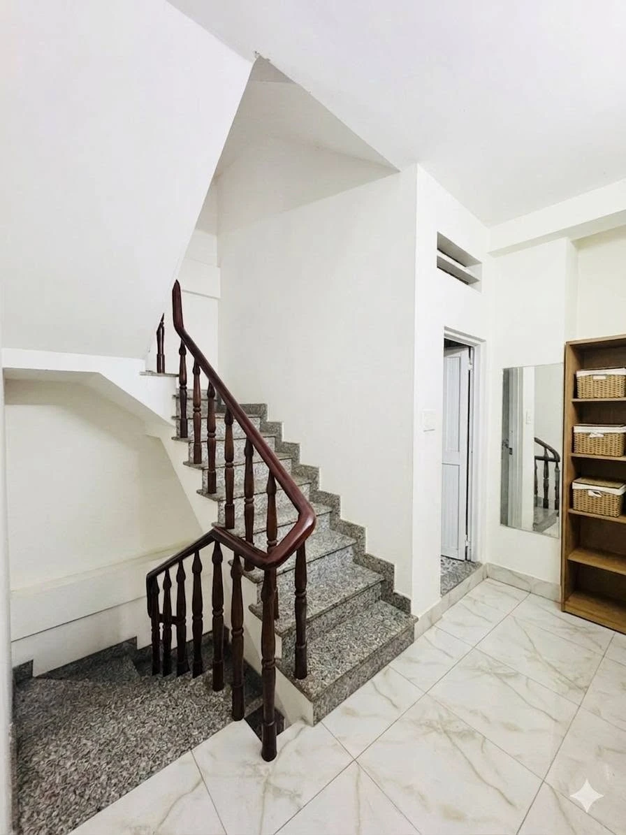 Bán nhà hẻm thông đường Bà Hạt, Quận 10, 37m², 4 tầng BTCT, 3PN 4WC, 6 tỷ - Ảnh thu nhỏ 4