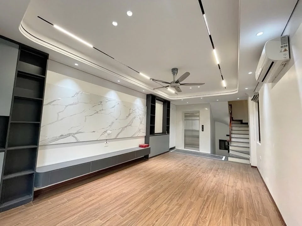 Bán nhà 6 tầng Thạch Bàn 39m² 10.25 tỷ - Ảnh thu nhỏ 3