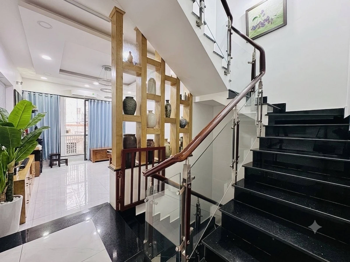 Bán nhà hẻm xe hơi Lê Quang Định, Bình Thạnh, 4 tầng, 70m², 4PN, giá 12 tỷ hơn - Ảnh thu nhỏ 2