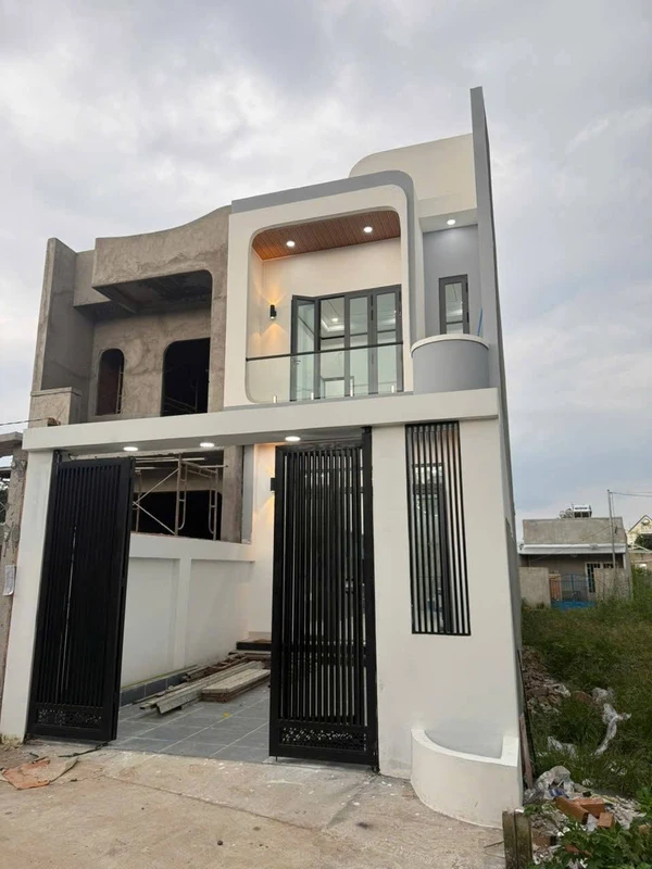 Bán nhà Long Khánh 125m2, 3PN, 2,35 tỷ