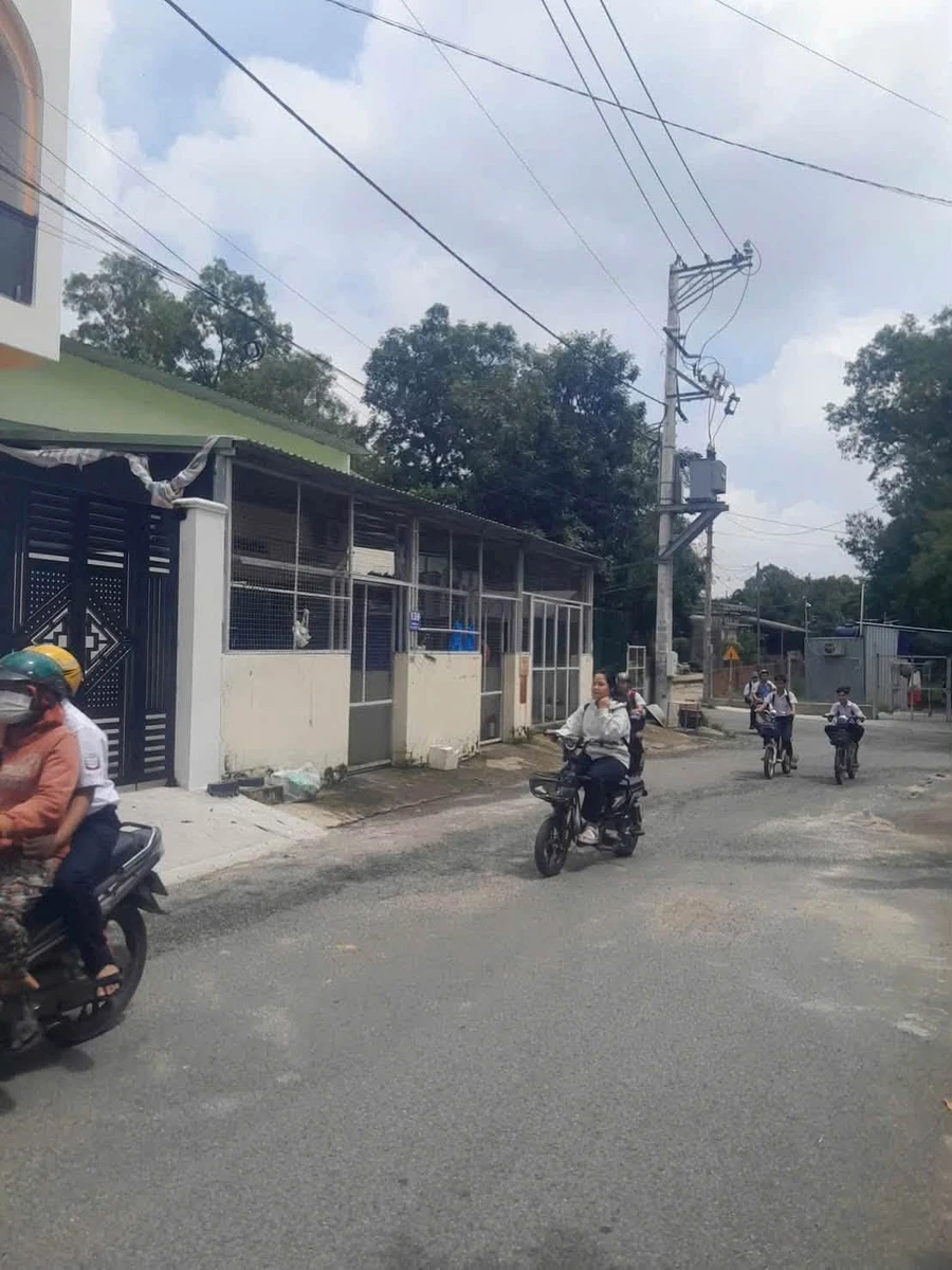 Bán nhà 2 mặt tiền 3PN Thủ Dầu Một, Bình Dương 143.8m2 - Ảnh 1