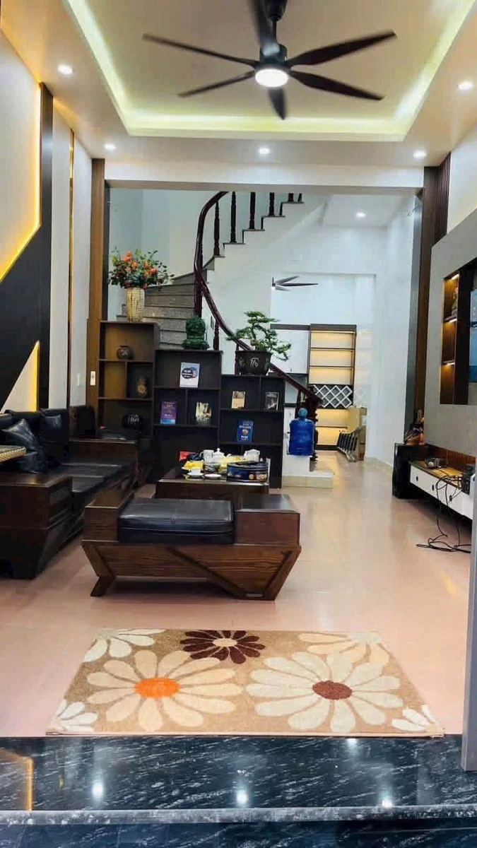 Bán nhà 3 tầng 45.6m2 Quang Trung Hải Dương 2.2 tỷ - Ảnh 1