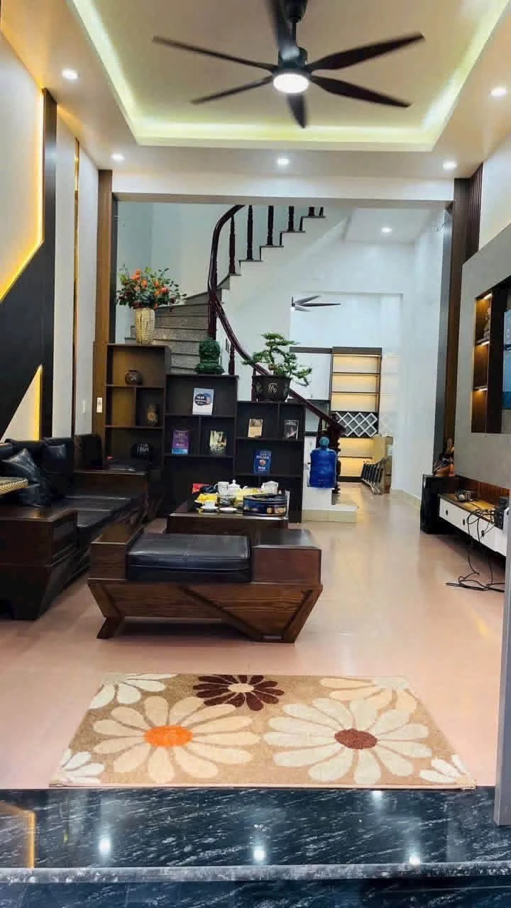 Bán nhà 3 tầng 45.6m2 Quang Trung Hải Dương 2.2 tỷ - Ảnh 1