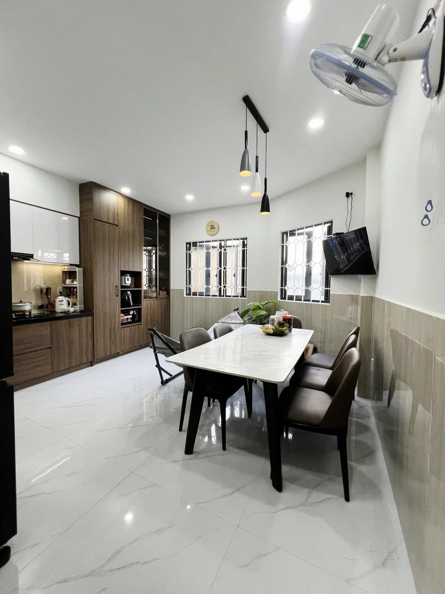 Bán nhà mặt tiền nội bộ Lạc Long Quân, Cư xá Phú Thọ Hòa, Quận 11, 65,6m², 4 tầng, 4PN - Ảnh thu nhỏ 3