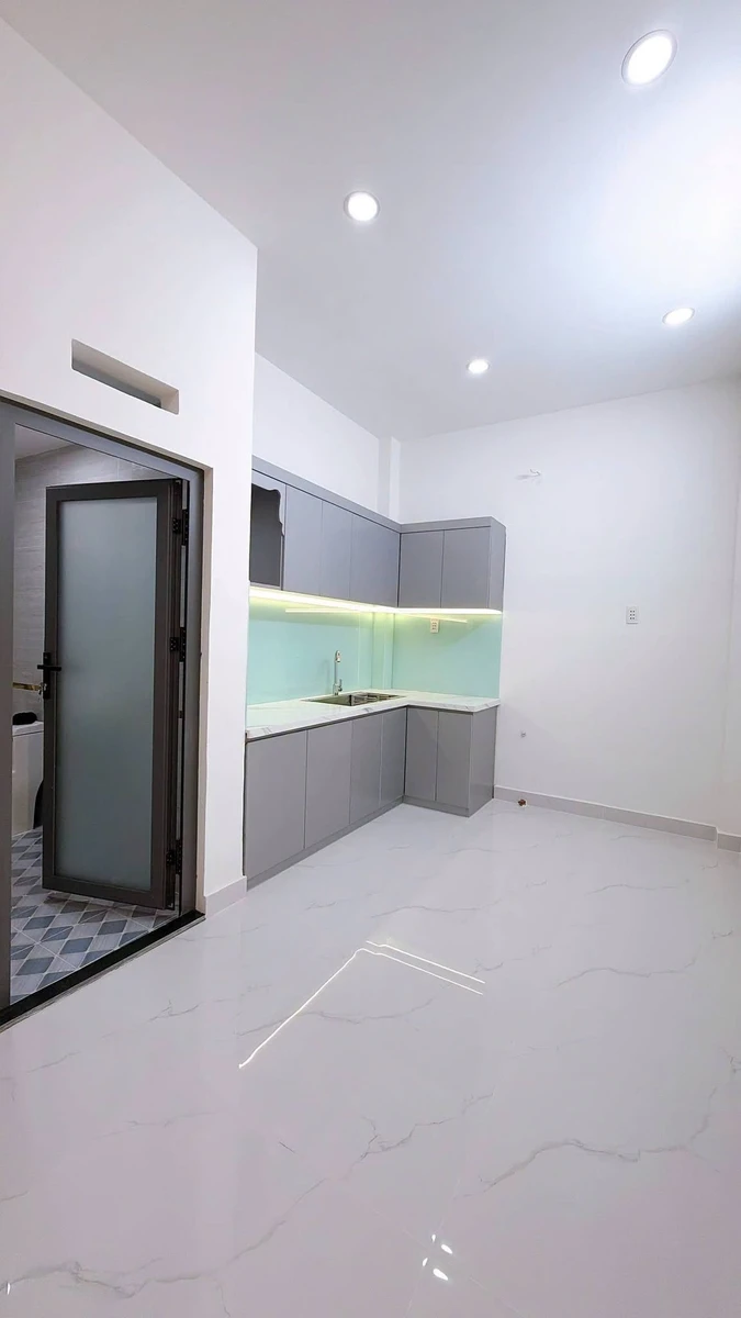 Bán nhà mới 1 trệt 2 lầu 38m², 4PN, hẻm Đoàn Văn Bơ, Quận 4 - Ảnh thu nhỏ 3