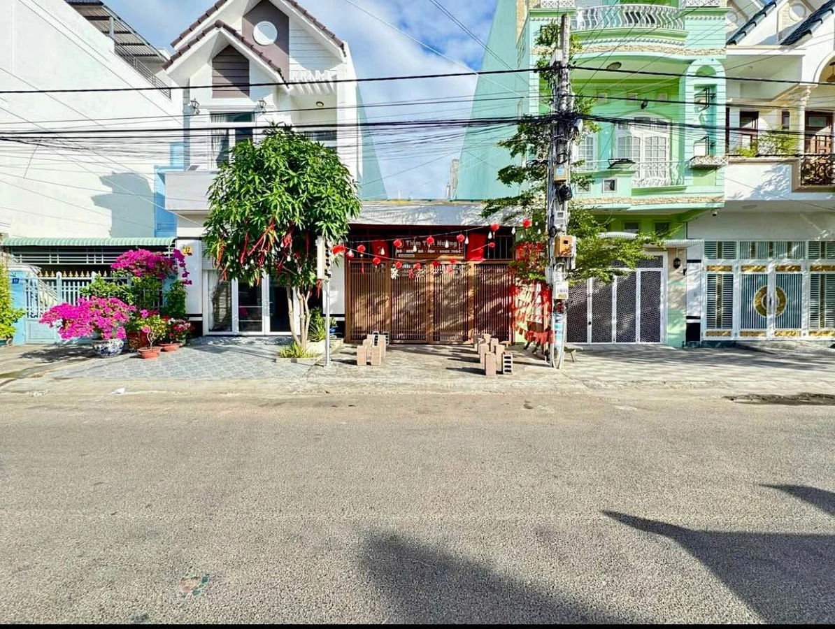 Bán đất 100m2 đường Đỗ Hành KDC Hùng Vương, Phan Thiết giá 4,1 tỷ - Ảnh thu nhỏ 2