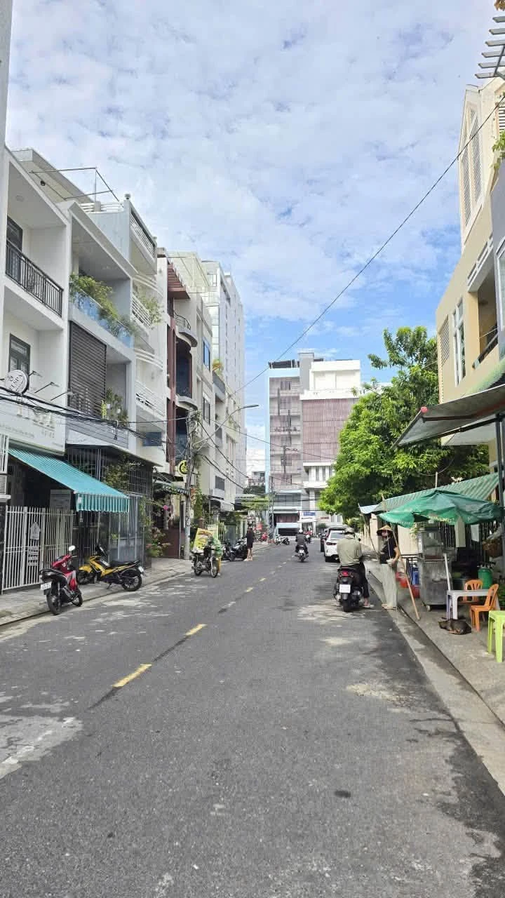 Bán nhà 5 tầng mặt tiền Lê Lai, Nha Trang 9,5 tỷ - Ảnh 1