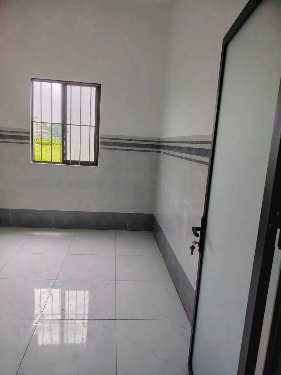 Bán nhà mới xây 2PN 220m² Châu Thành Long An 1.6 tỷ - Ảnh thu nhỏ 3