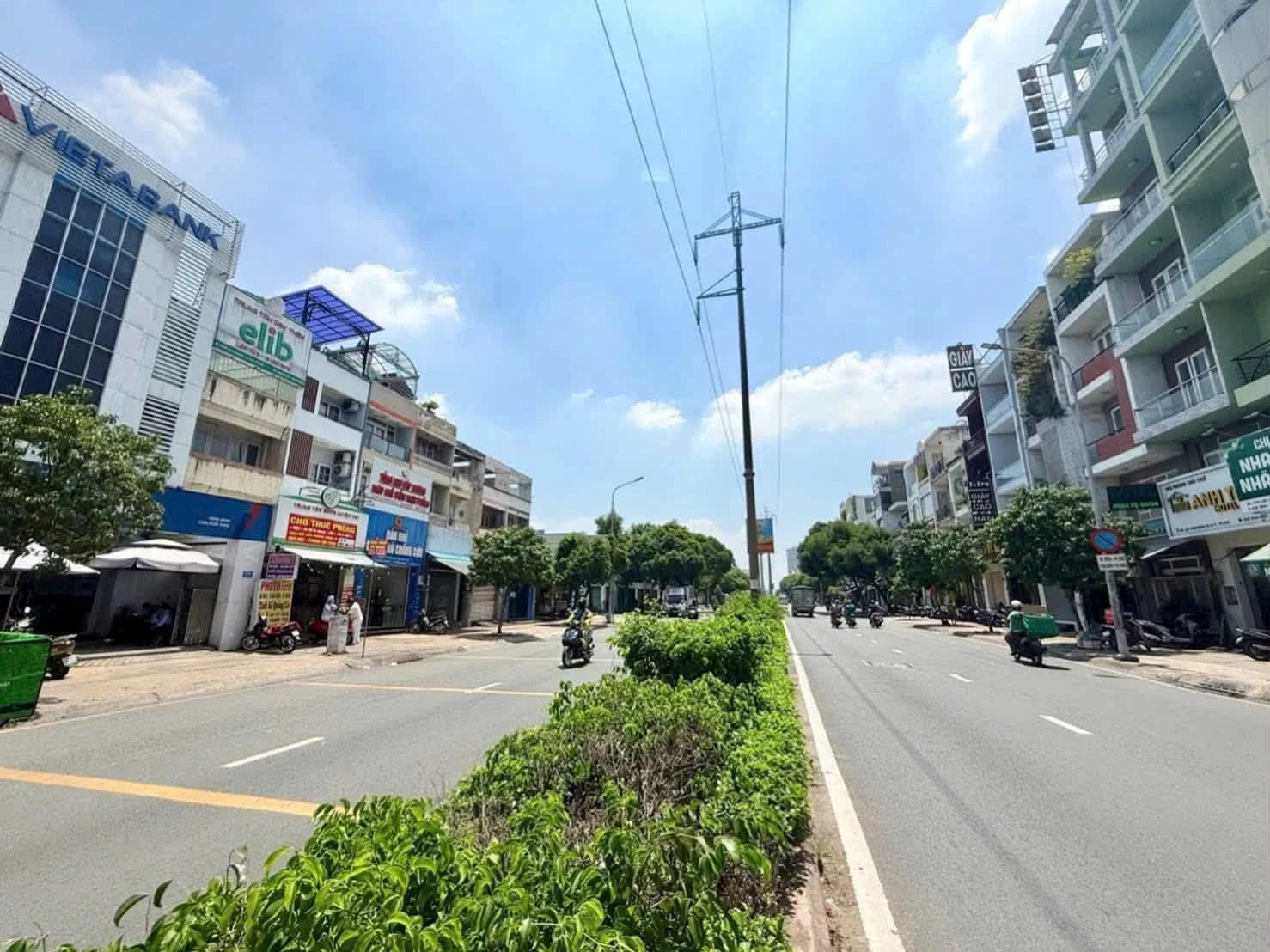 Bán nhà mặt tiền kinh doanh 87m² Lạc Long Quân, Quận 11 - Ảnh 1
