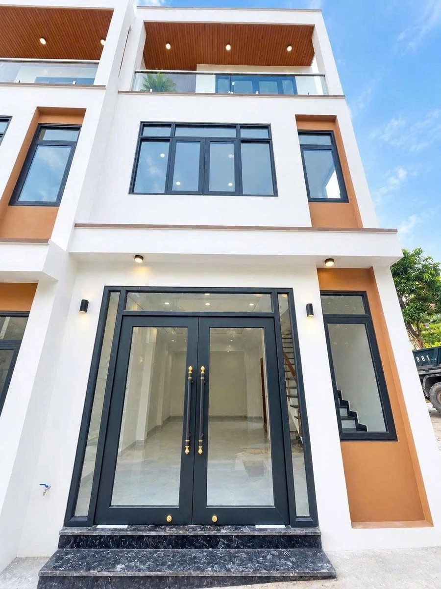 Bán nhà 3 tầng 51-66m2, 3PN, Cao Xanh, Hạ Long - Ảnh 1