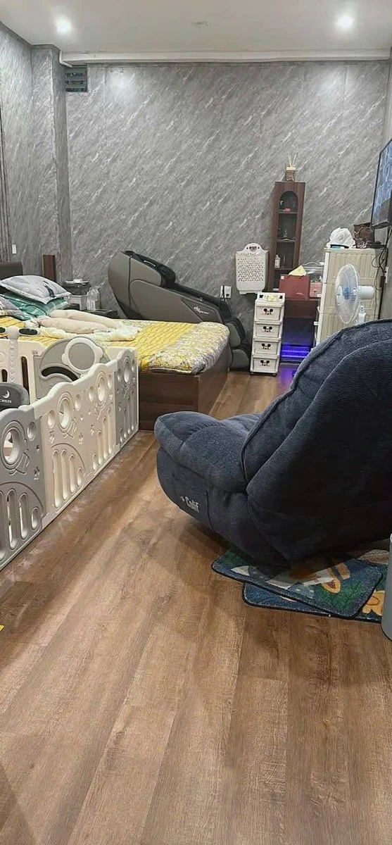 Bán nhà Trần Bạch Đằng 90m² 3 phòng ngủ, giá 2.6 tỷ - Ảnh thu nhỏ 2