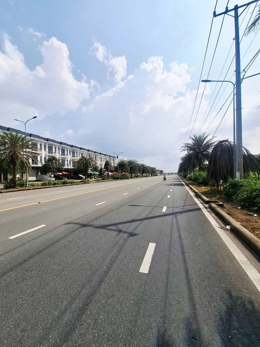Bán shophouse The Sol City 5x20m, 1 trệt 2 lầu, 4 tỷ 3 - Ảnh thu nhỏ 3