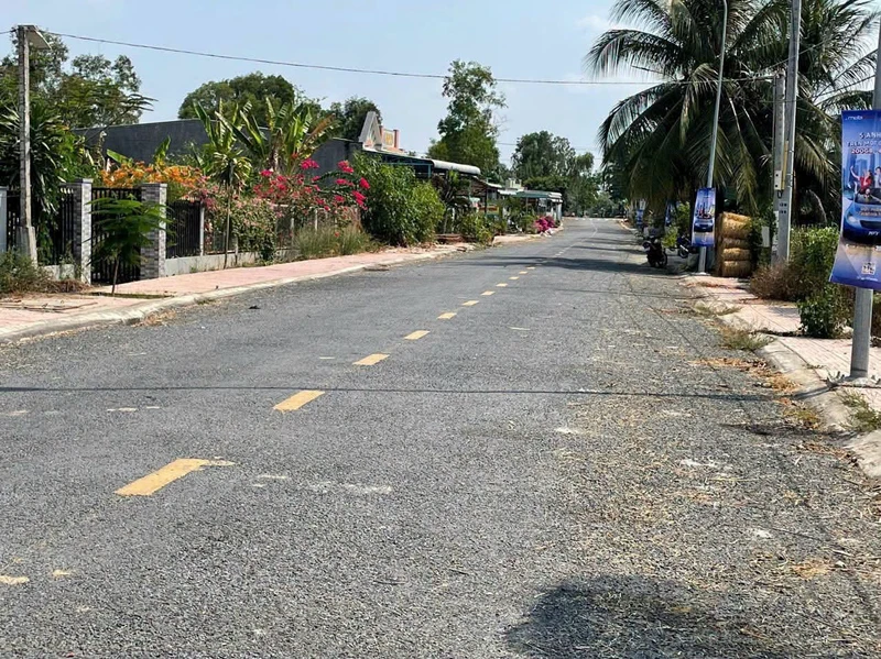 Bán nền đất 10x66m đường 1/6 thị trấn Sa Rài, Tân Hồng, Đồng Tháp giá 1,5 tỷ