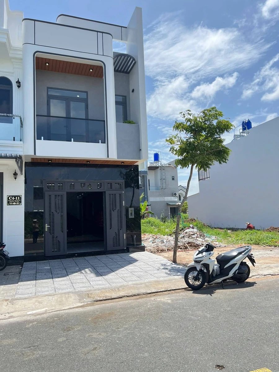 Bán nhà 90m² 3 phòng ngủ Rạch Giá Kiên Giang 3,6 tỷ - Ảnh 1