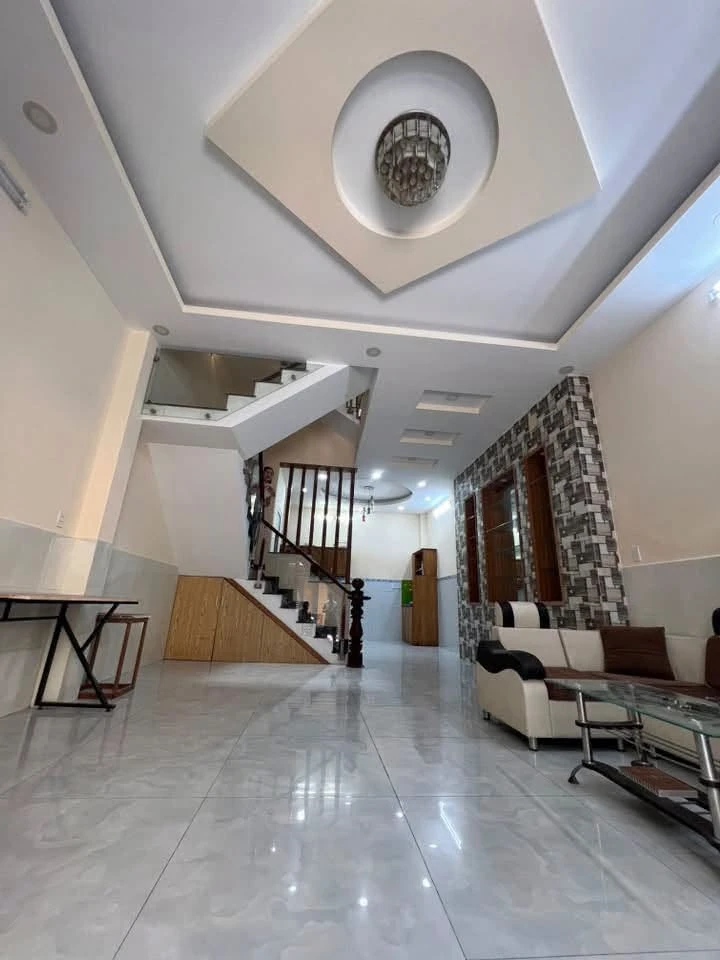 Bán nhà 5x12 4 tầng sân thượng Lê Trọng Tấn, Bình Tân, 60m², 6 tỷ - Ảnh thu nhỏ 2