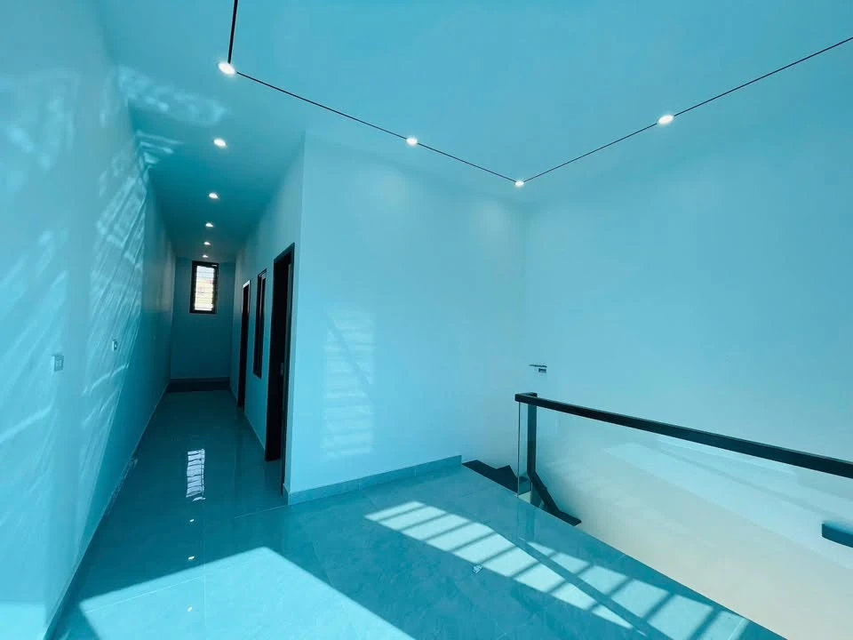 Bán nhà 2 tầng 72.6m2, 3PN/2WC, 3 tỷ 2 Đào Tấn - Ảnh thu nhỏ 4