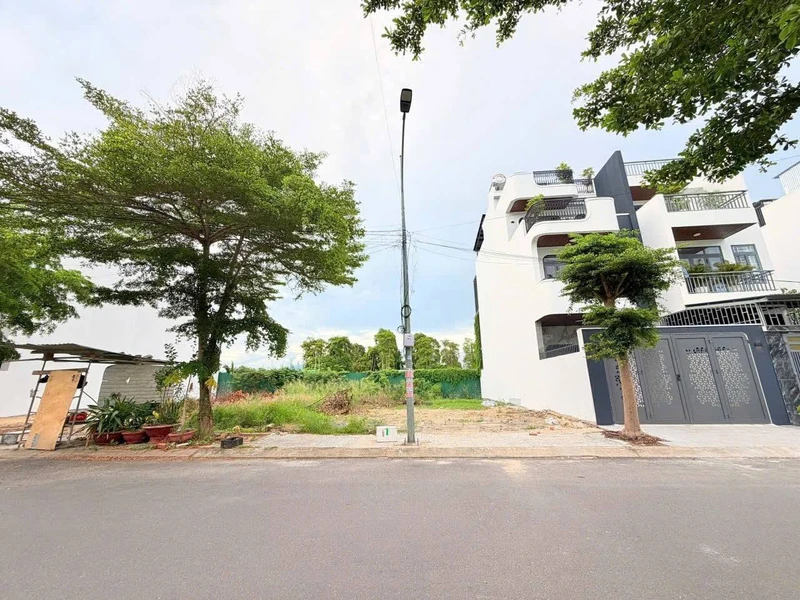 Bán nhanh lô đất 100m² gần chợ Kv7 Bùi Thị Xuân, Phú Tài, Quy Nhơn Tây venice