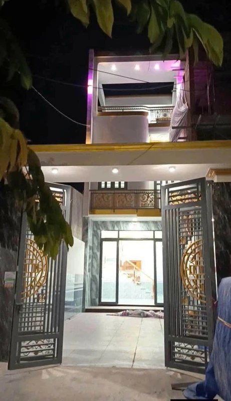 Bán nhà mặt tiền 112m² 3PN Tân Long, Dĩ An