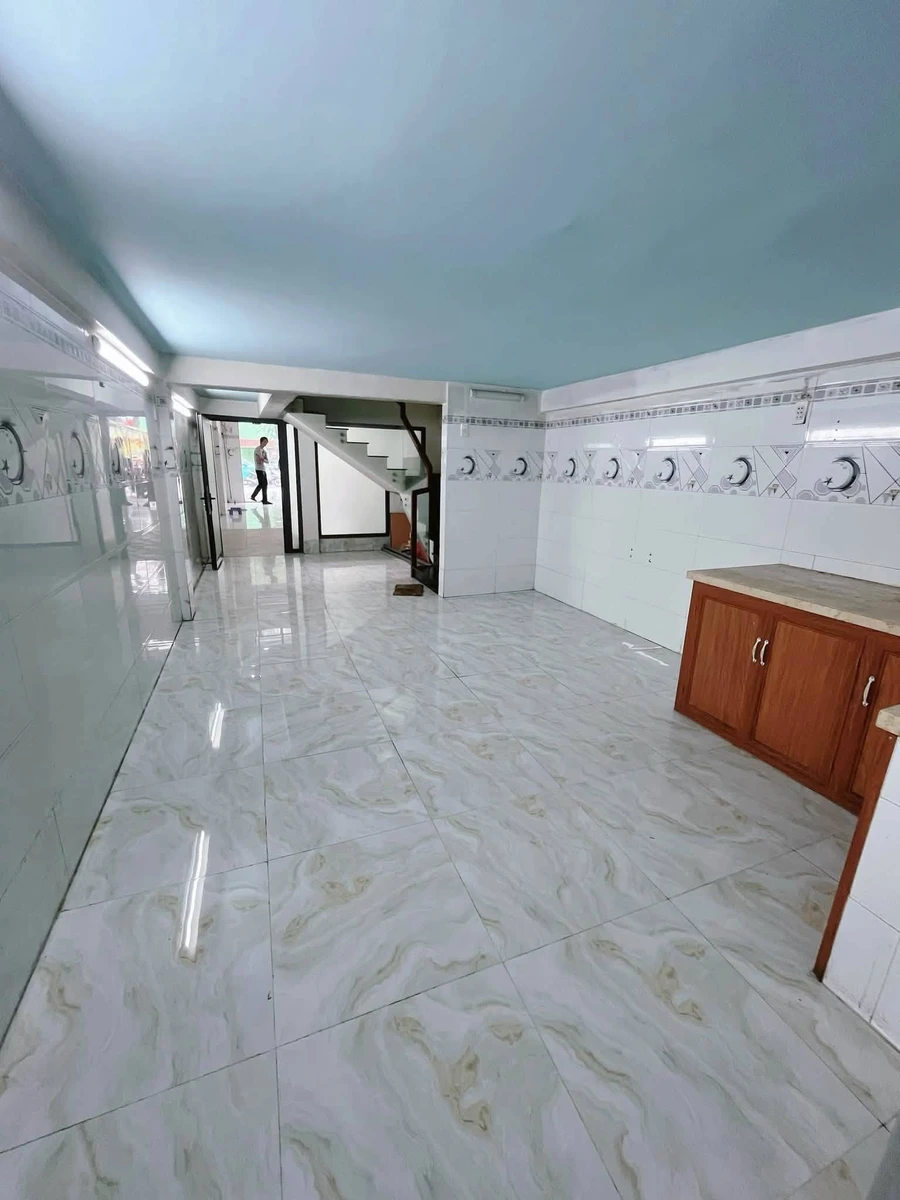 Bán nhà mặt tiền Quận 11, 72m², 5 phòng ngủ, 25 tỷ - Ảnh thu nhỏ 2