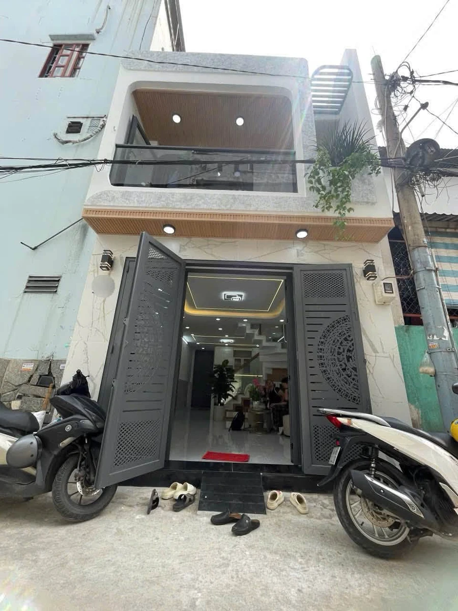Bán nhà Lê Văn Quới 40m² 2 tầng 2 phòng ngủ - Ảnh 1