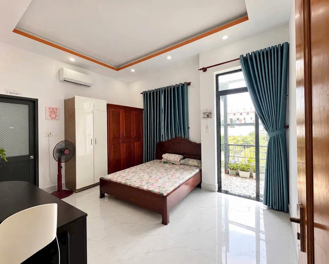 Bán nhà 3 lầu 4 phòng ngủ gần biển 7,5 tỷ Nha Trang - Ảnh thu nhỏ 3