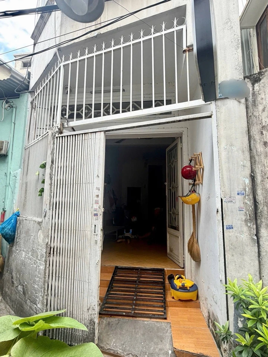 Bán nhà hẻm 3 tầng 29m² 2PN gần Cách Mạng Tháng 8, Quận 10 – 4,95 tỷ - Ảnh thu nhỏ 2