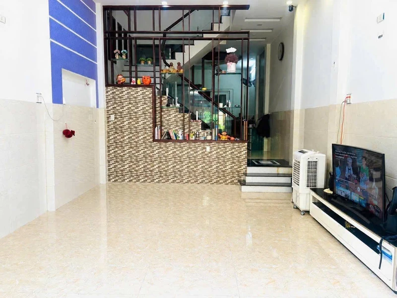 Bán nhà 2 tầng mặt tiền Nguyễn Đình Thụ 60m², Quy Nhơn
