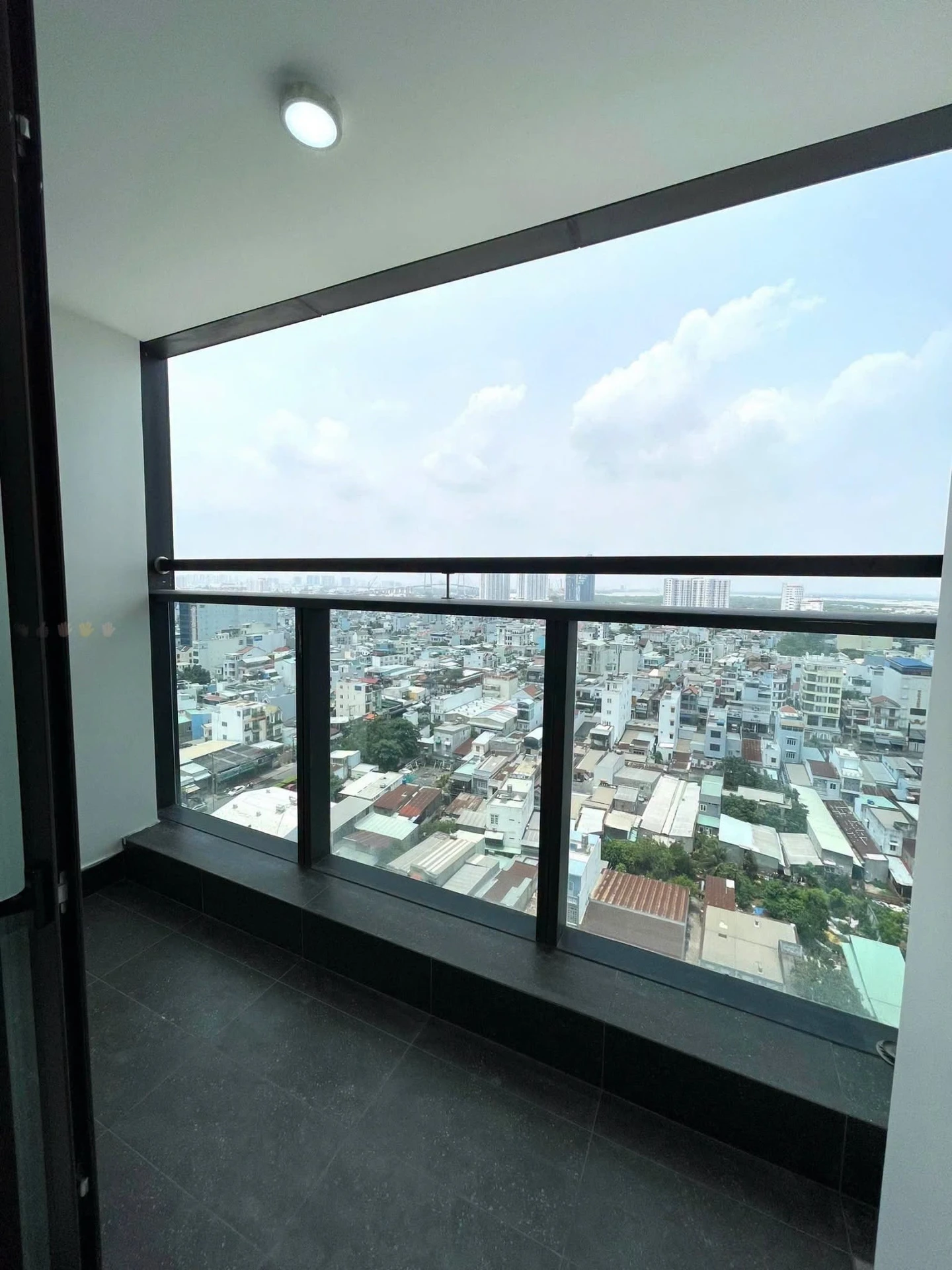 Bán căn hộ 2PN 76m² Sunshine Sky City Q7, view sông, 5.7 tỷ - Ảnh 1
