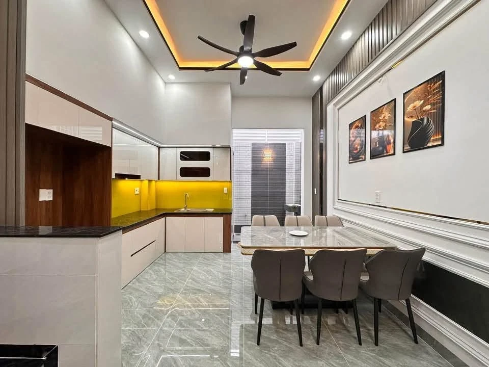 Bán nhà phố 60m² 4PN 4WC trung tâm Dĩ An, 5 tỷ 799 triệu - Ảnh thu nhỏ 4