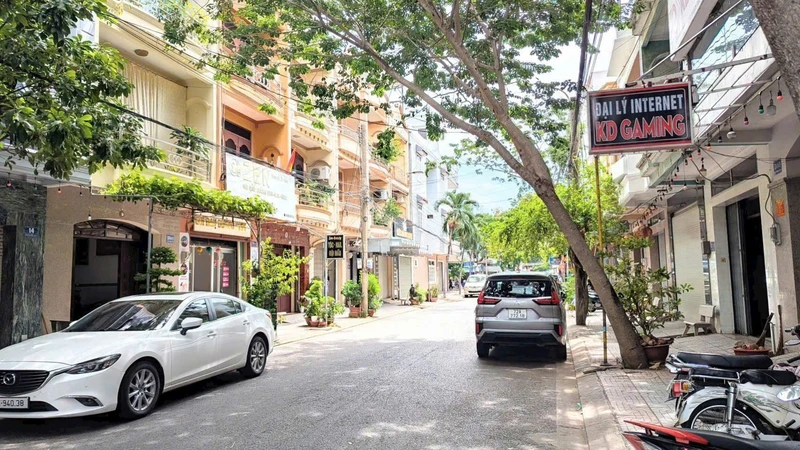 Bán nhà mặt tiền Phạm Hữu Lầu 76m² 4 phòng ngủ Nhà Bè