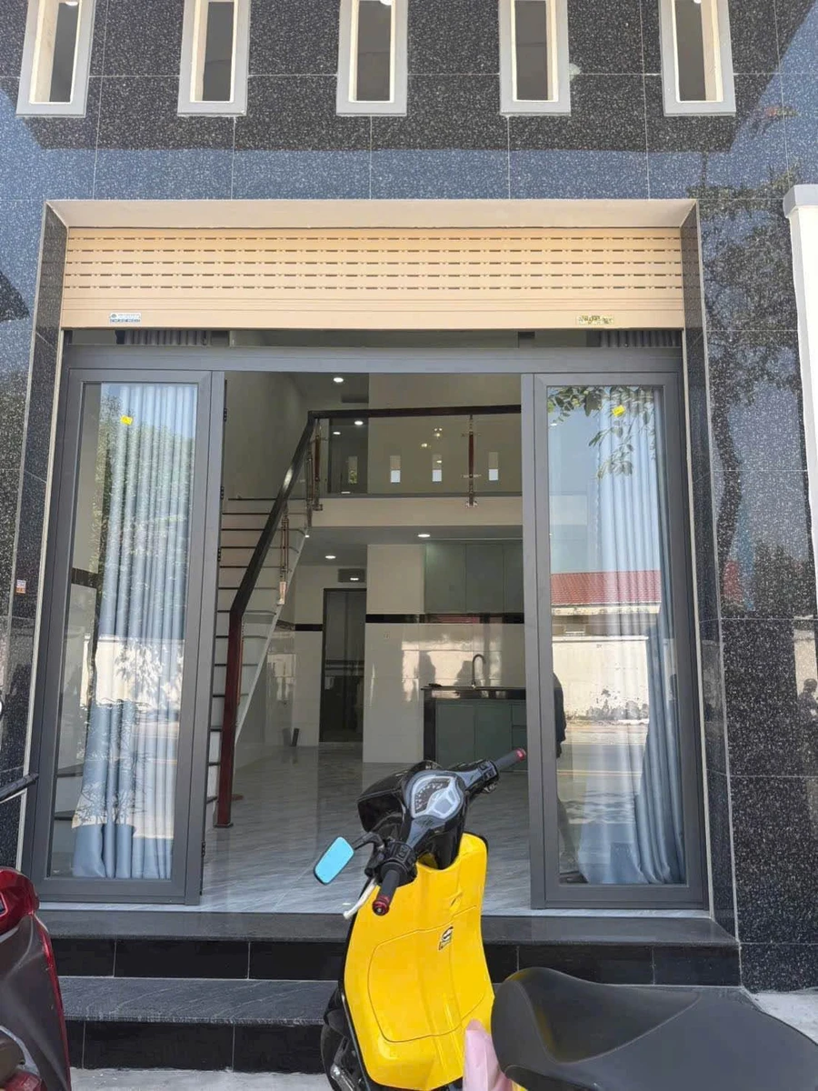 Bán nhà mặt tiền Nhựa Lê Lợi, 44 m², 2 phòng, 2 WC, 2,6 tỷ - Ảnh 1