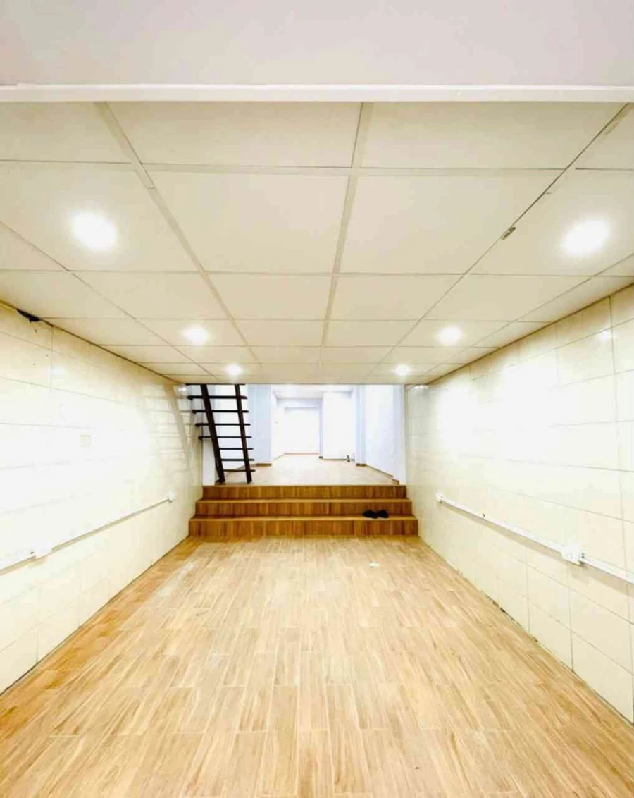 Bán căn tập thể tầng 1 Nguyên Hồng 85m² sử dụng, ô tô đỗ cửa, Hà Nội - Ảnh thu nhỏ 2