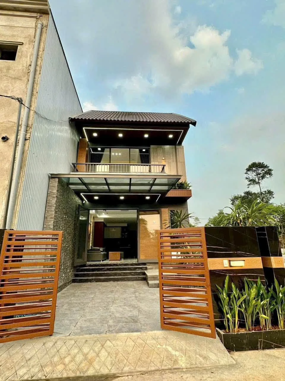 Bán nhà 2 tầng full nội thất Huế 102,9m² 3 PN 2,9 tỷ - Ảnh 1