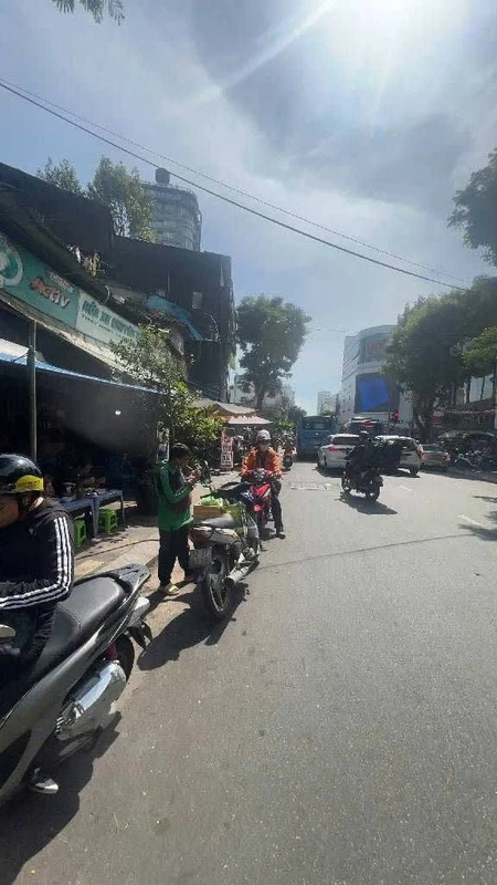 Bán nhà hẻm Yersin 26,3m² Quận 1, 9,6 tỷ