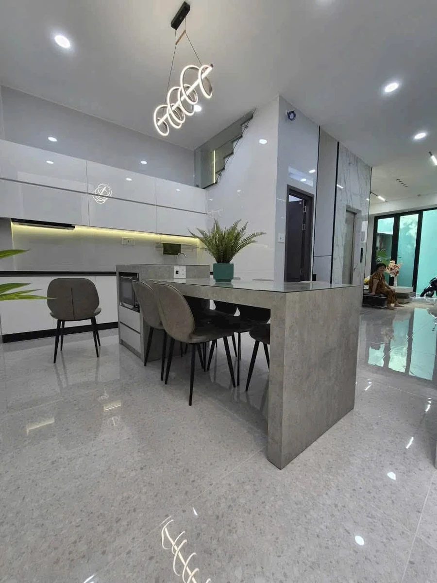 Bán nhà hẻm 254 Âu Cơ 46m2, 4PN, có thang máy, giá 8,2 tỷ, Tân Bình - Ảnh thu nhỏ 4