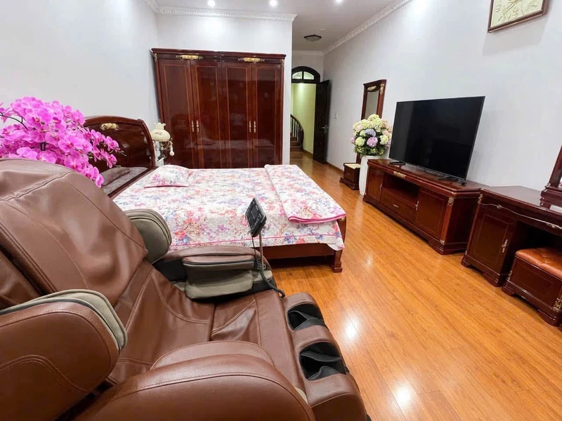 Bán nhà mặt đường Văn Cao Hải Phòng 90m² 17.9 tỷ