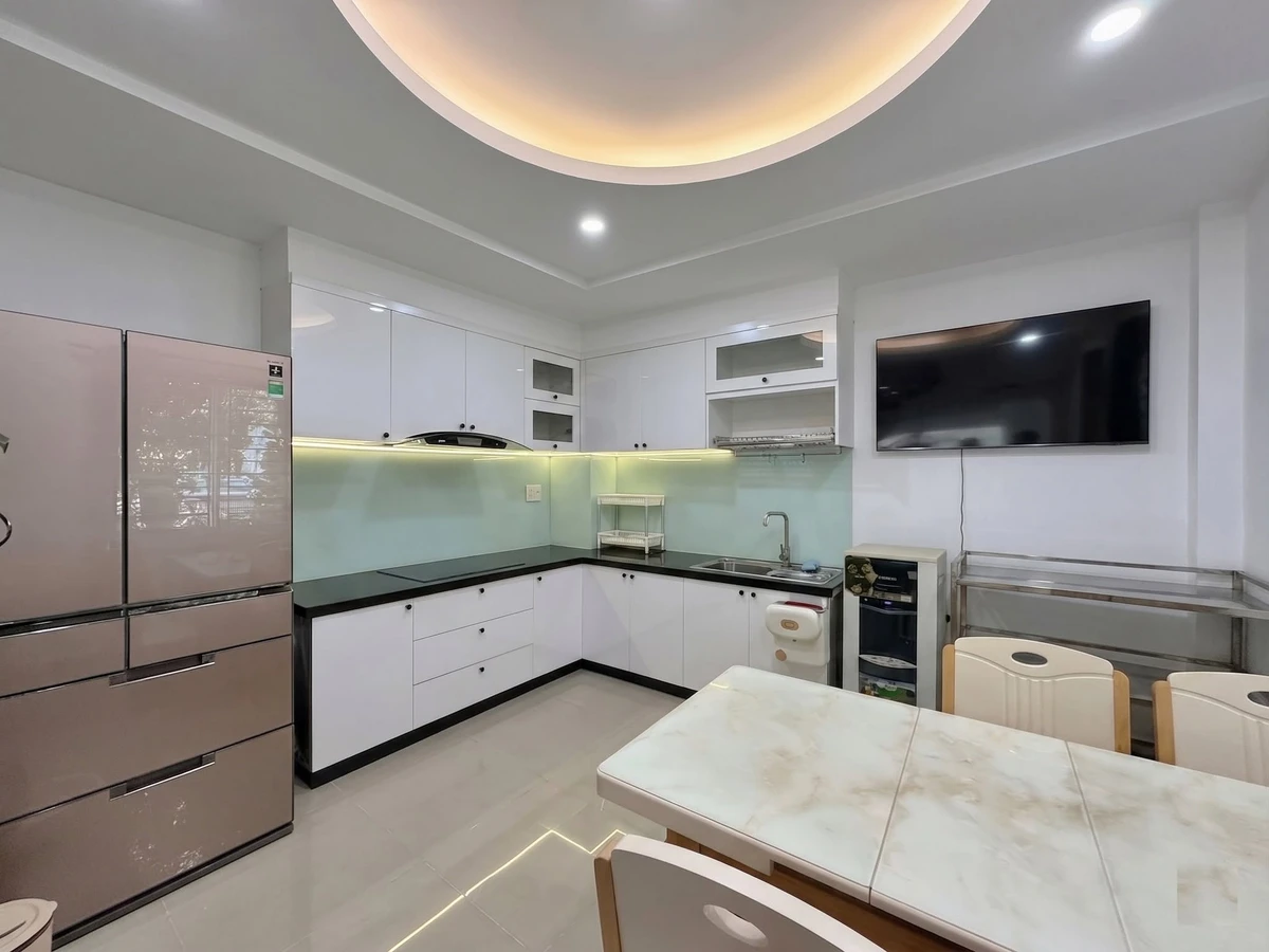 Bán nhà 5 tầng Phú Nhuận 4PN 200m² vị trí góc - Ảnh thu nhỏ 3