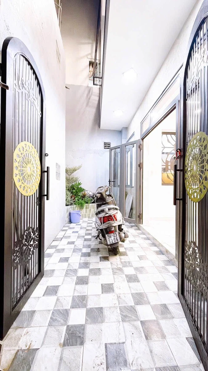 Bán nhà mới Quận 4, 3 phòng ngủ, 85m2, 4.89 tỷ - Ảnh 1
