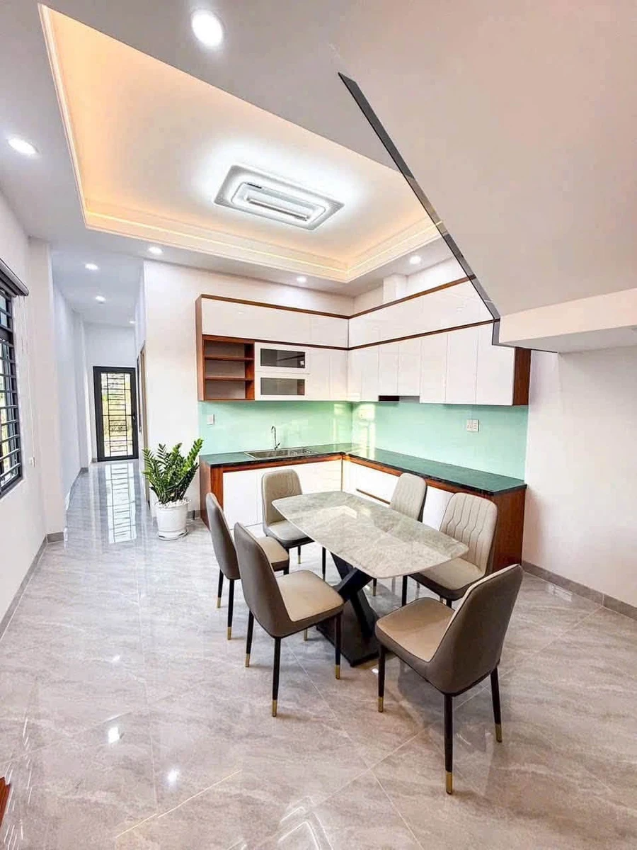 Bán nhà phố 1 trệt 2 lầu 80m², 5 tỷ 700 triệu, Biên Hòa - Ảnh thu nhỏ 4