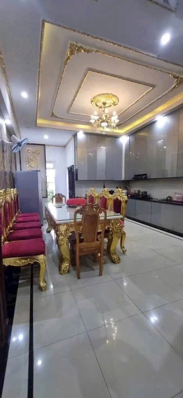 Bán nhà mặt tiền Hùng Vương 5x32m, 5 phòng ngủ, 5.7 tỷ