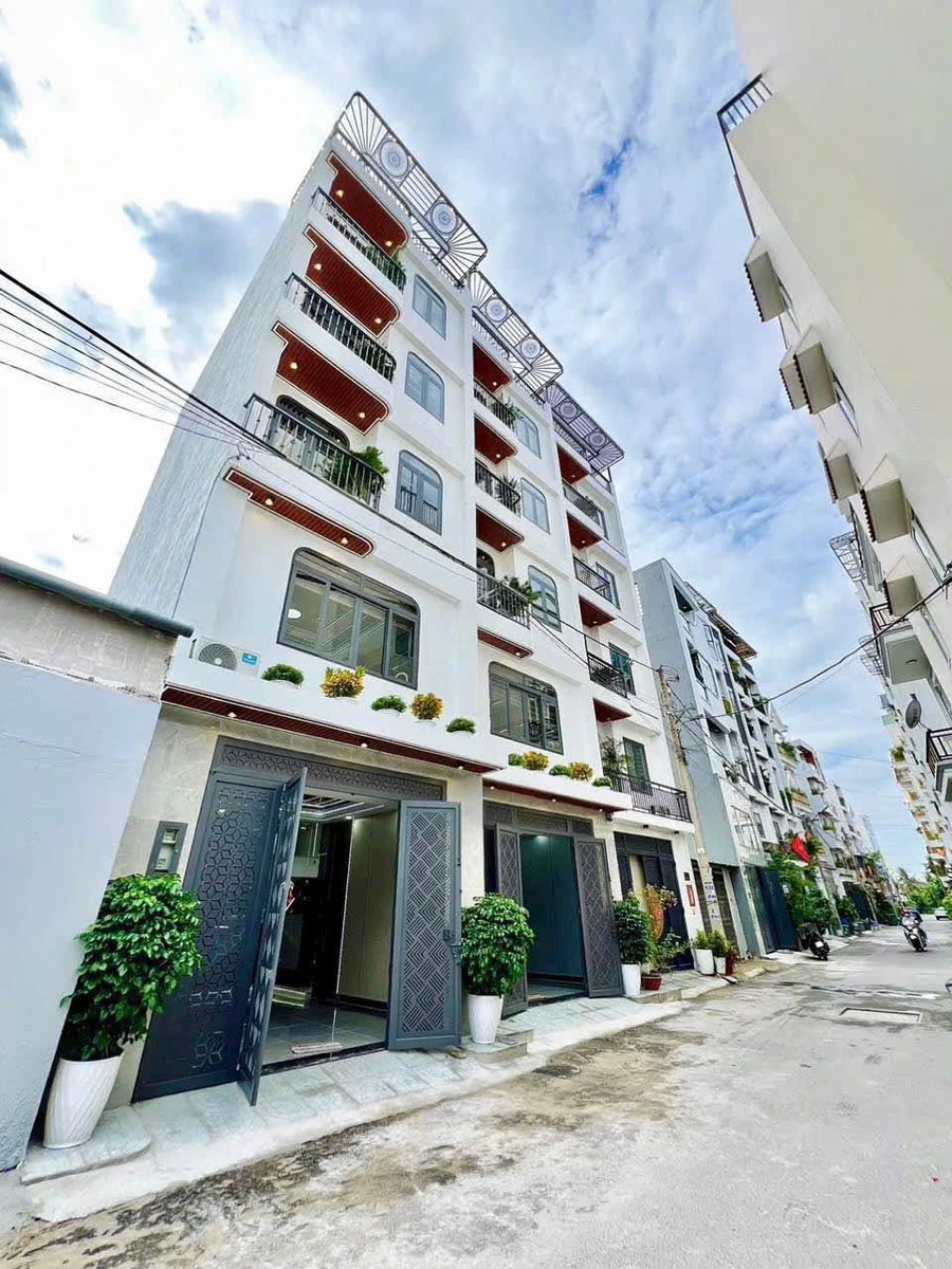 Bán nhà phố hẻm xe hơi 8m, 4,7x12m, 4PN full nội thất, Nguyễn Ảnh Thủ, Quận 12 - Ảnh thu nhỏ 2