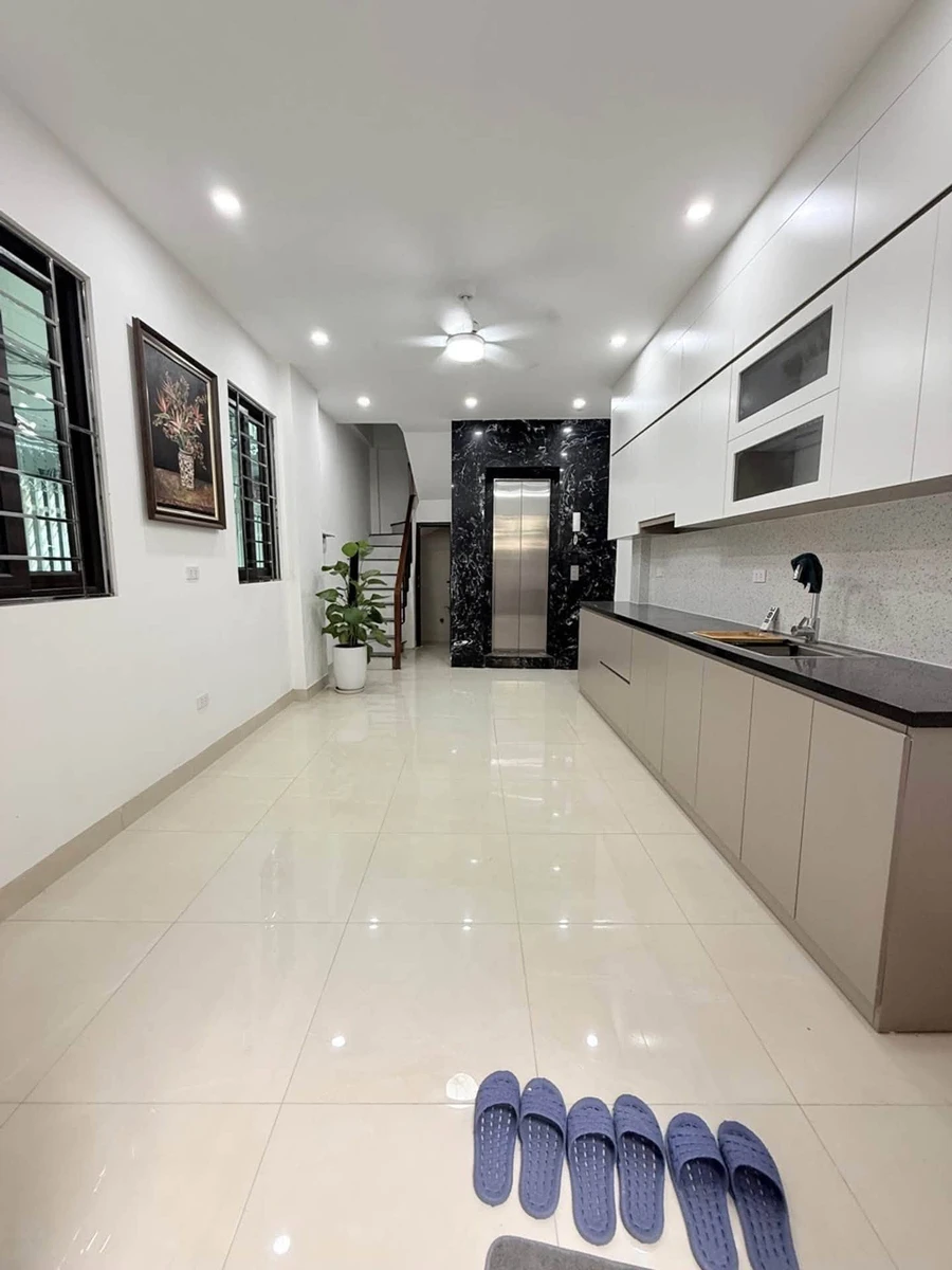 Bán nhà 6 tầng 3PN 40m2 mặt tiền Cầu Giấy, Hà Nội - 11 tỷ - Ảnh thu nhỏ 3