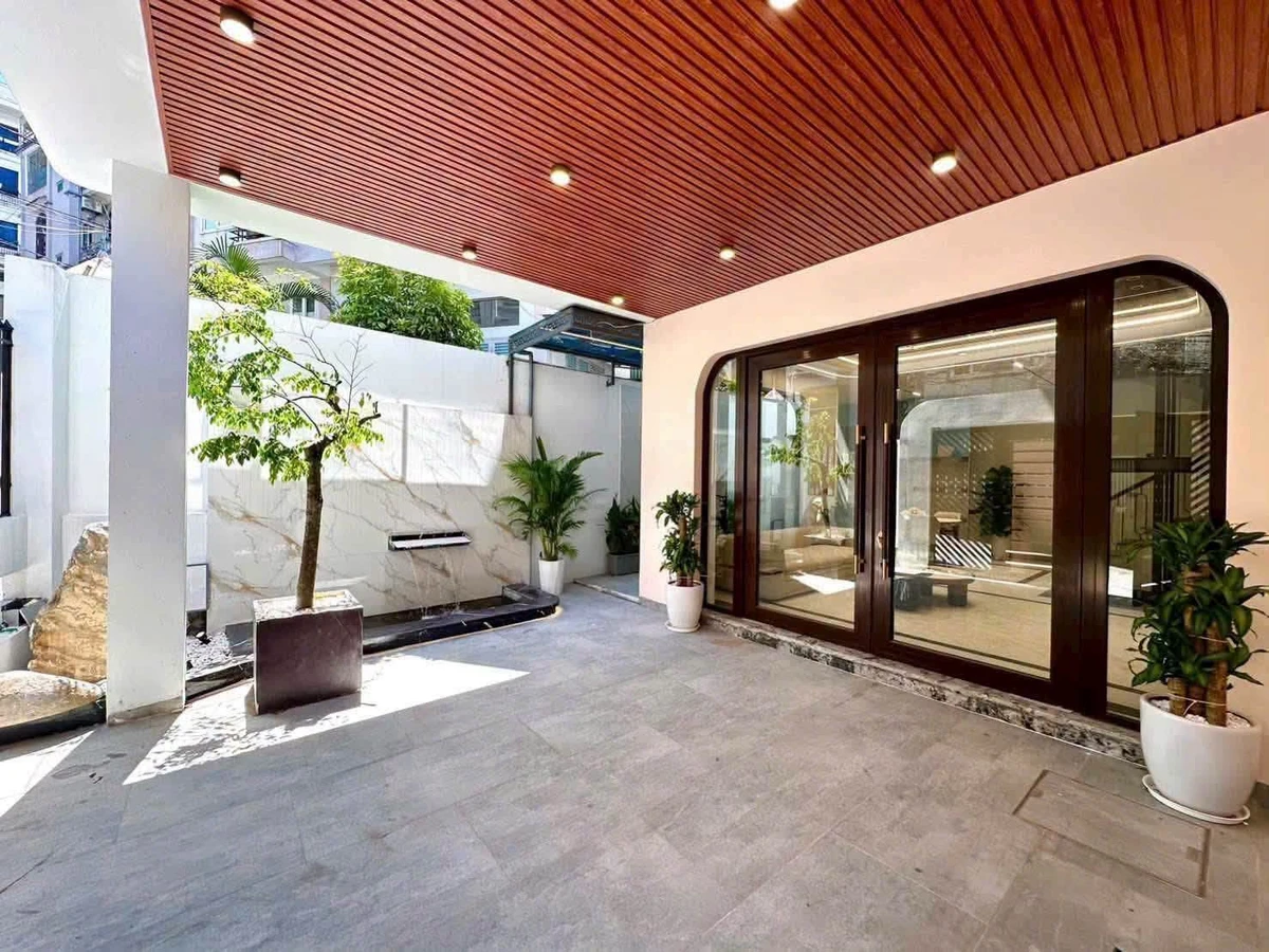 Bán nhà phố 4 tầng gần 100m² có thang máy Cao Thắng 6.9 tỷ - Ảnh thu nhỏ 3