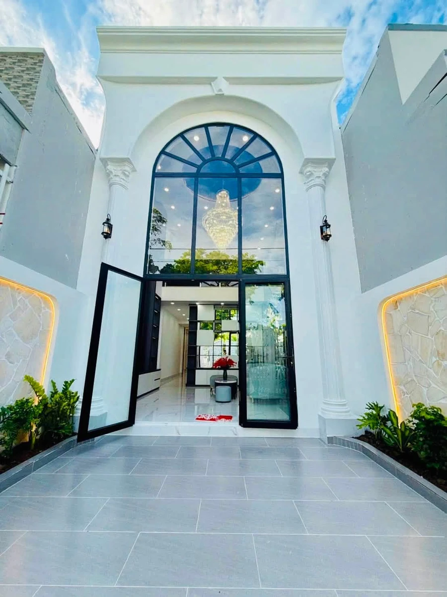 Bán nhà mặt đường Nguyễn Đệ Rạch Giá 91m2 3 tỷ 350 - Ảnh thu nhỏ 2