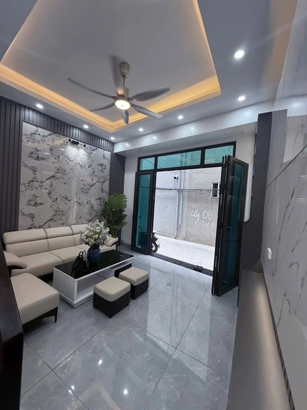 Bán nhà 3 tầng 40m2 mới xây full nội thất ngõ Quang Trung, Hải Dương (nay thuộc Hải Phòng)