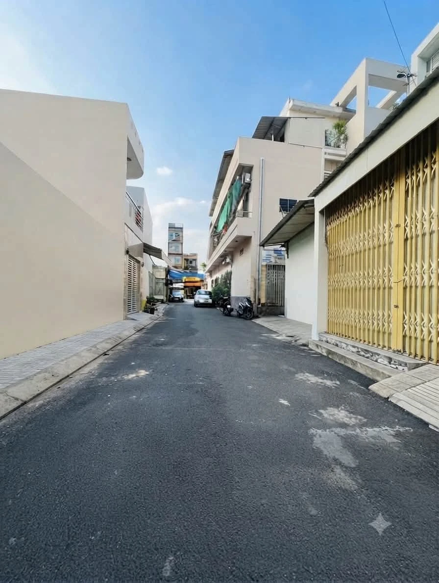 Bán nhà mặt phố Tân Sơn Nhì 84m² 3PN, giá nhỉnh 8 tỷ, Tân Phú - Ảnh 1